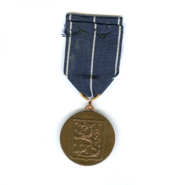 Continuation War medal  1941-45 	(L10259)  E.F.  £30 2