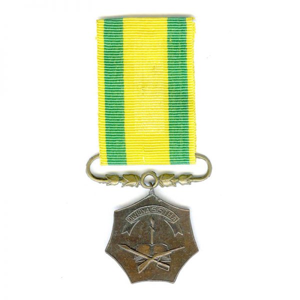 Military Instructors Honour medal 1968 	(L10563)  N.E.F. £20 1