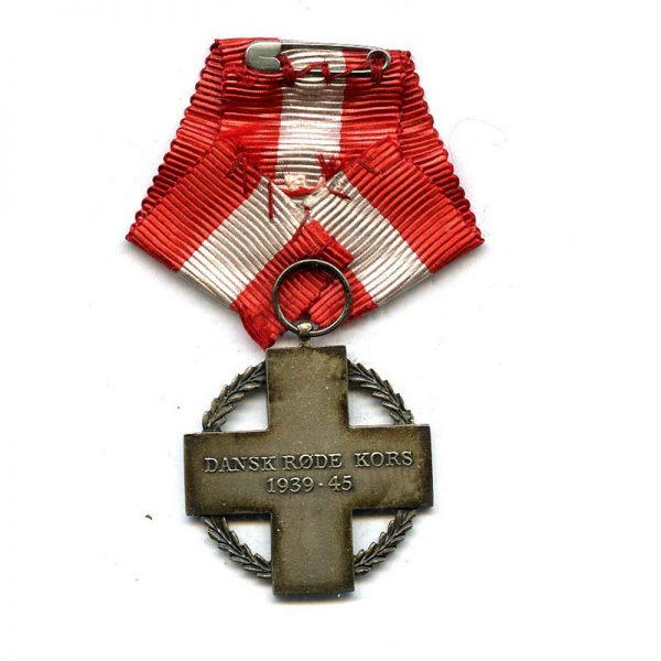 Red Cross Decoration for 1939-1945 2