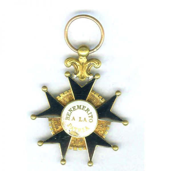 Medal of Benemerito a la Patria Isabel II gold  and enamel 2