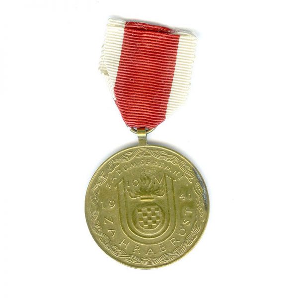 Pavelic bravery medal 1941 gold ( bronze gilt) rare 	(L20386)  G.V.F. £175 2