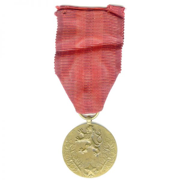 Medal of Merit to the Fatherland 1st type 	(L20787)  G.V.F. £45 1