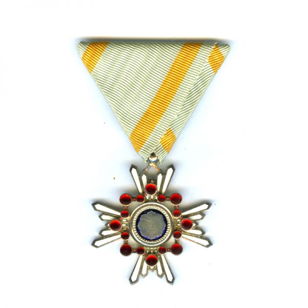Order of Sacred Treasure 6th Class 1