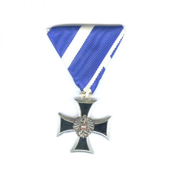 Officer Long service cross 15 years silvered and enamel 1