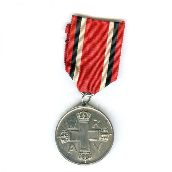 Red Cross medal Iron 	(L21212)  G.V.F. £30 1