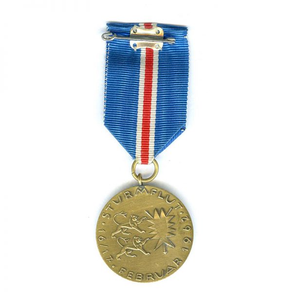 Shleswig Holstein storm flood medal 1962 bronze 	(L21443)  E.F. £30 2