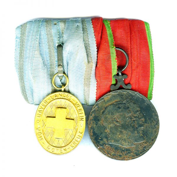 Pair: Bavaria Red  Cross Merit medal for War service 1914-18 1