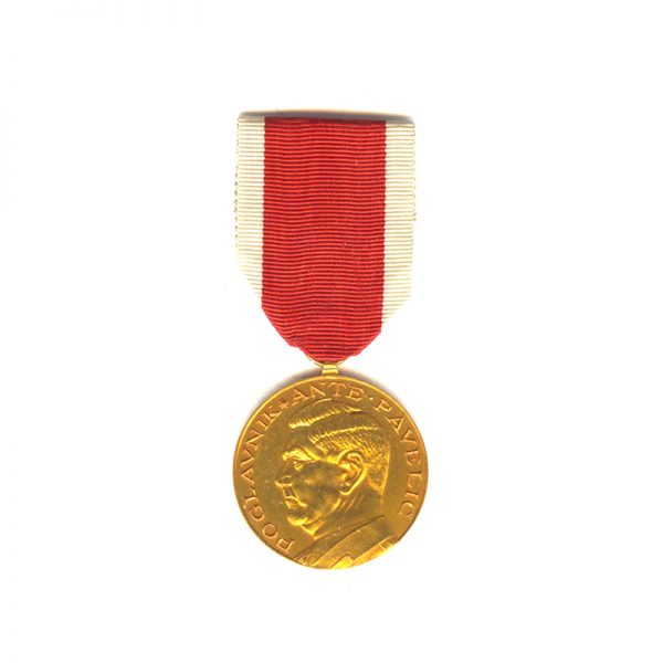 Pavelic bravery medal 1941 gold ( bronze gilt) rare 	(L28037)  G.V.F. £145 1