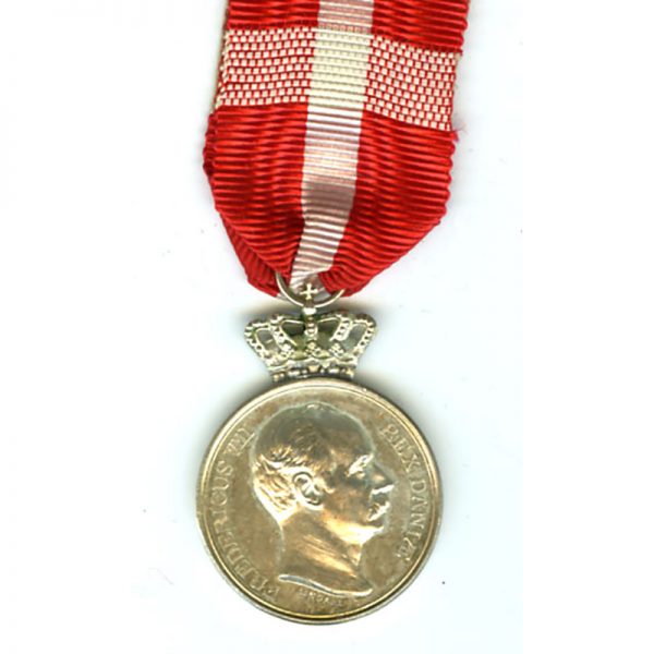 Medal of Recompense Frederick VIII with   crown 1