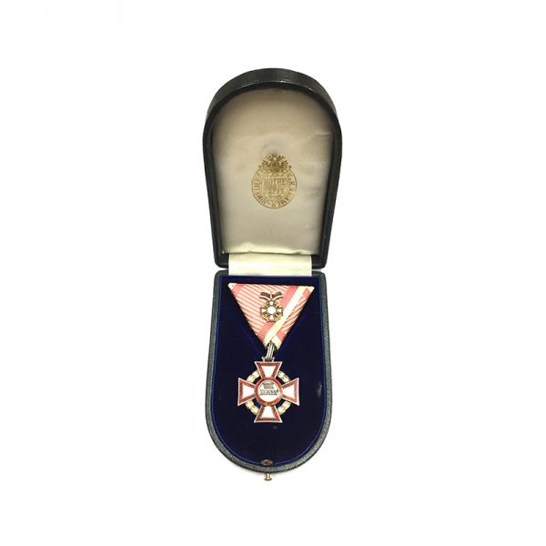 Military Merit Cross  with   war decoration 5