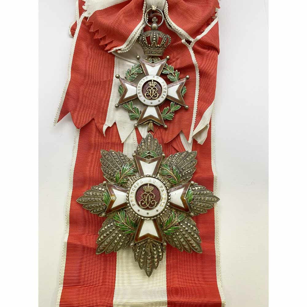 Order of St Charles Grand Cross  Set with full sash. 1