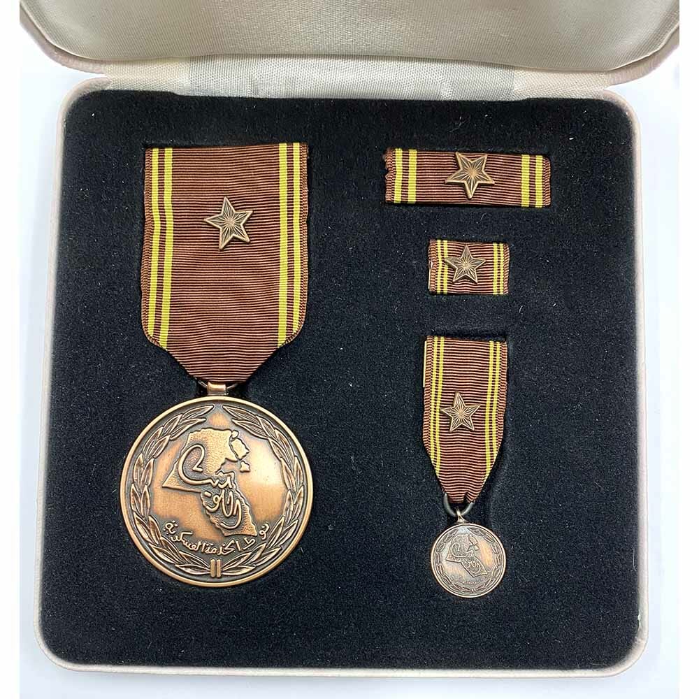 Military Distinguished service  medal 3rd class 1