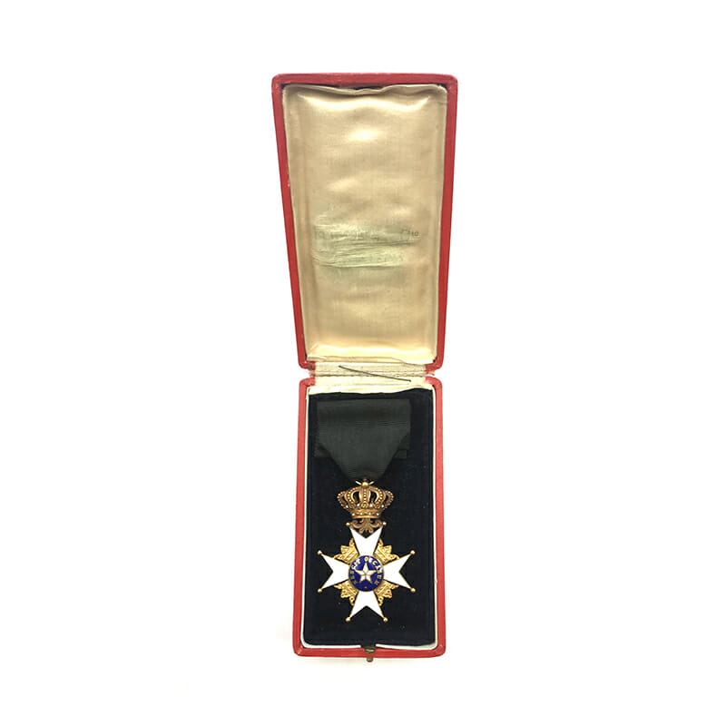 Order of the North Star Officer in Gold in  case 4
