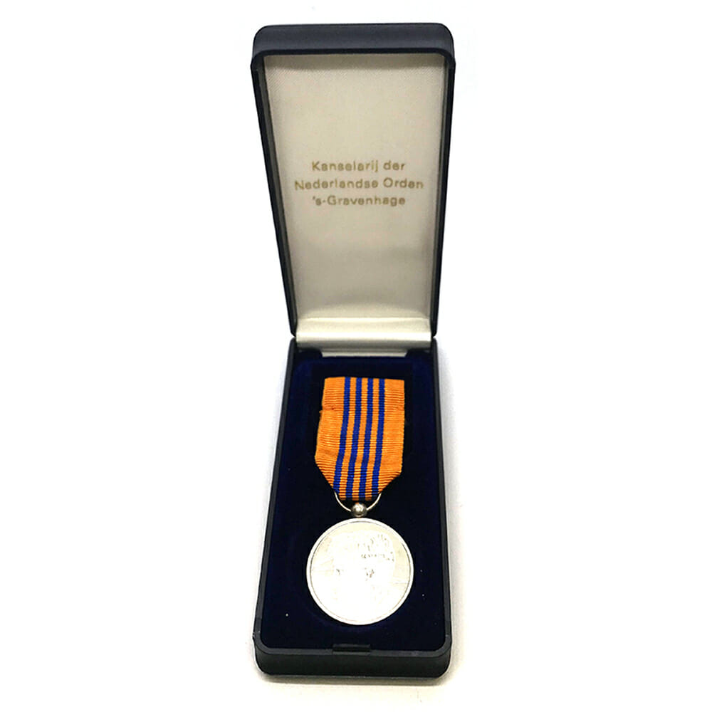 2013 Coronation Medal Wilhelm & Alexander 4
