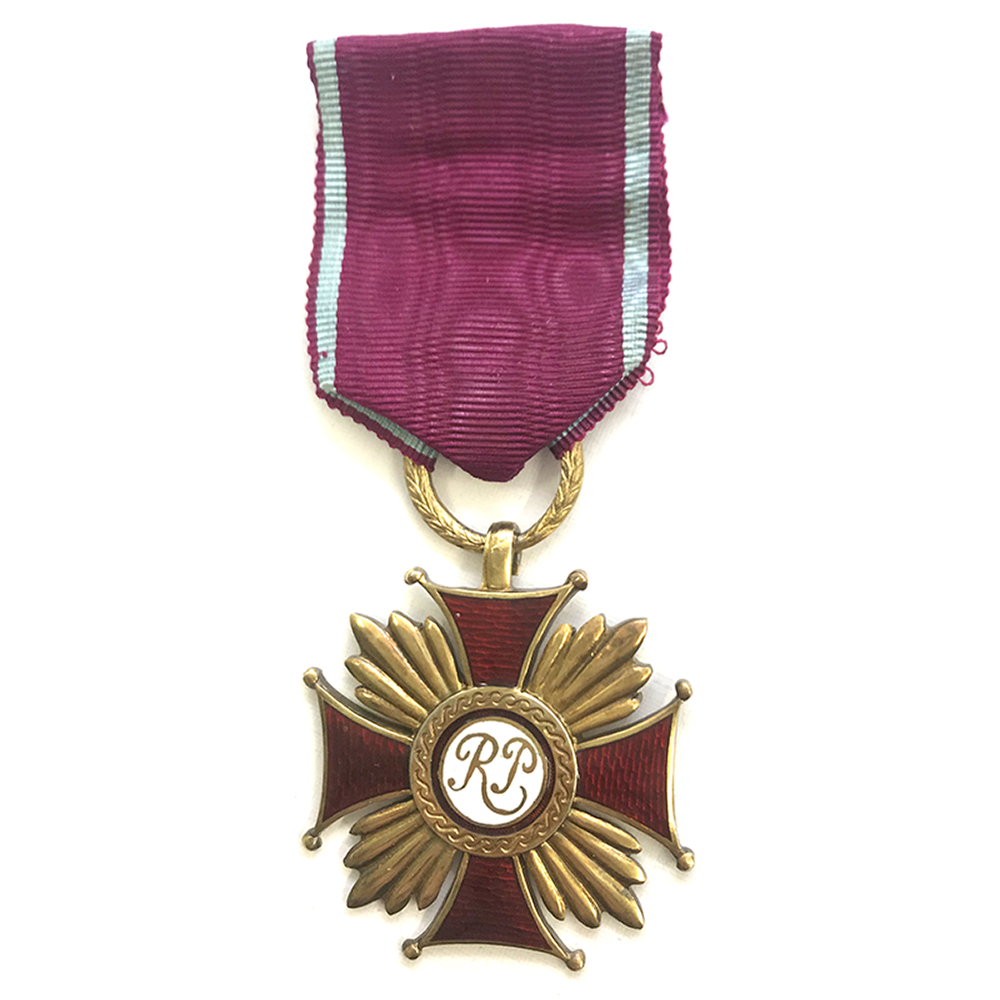 Cross of Merit R.P. gold  (silver gilt ) 1