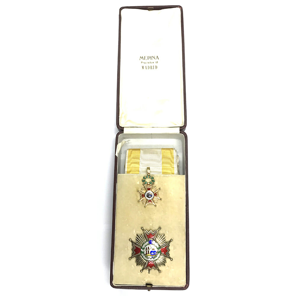 Order of Isabella the Catholic  Grand Cross set 1st type 5