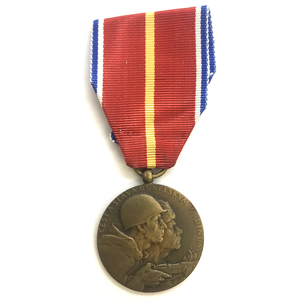 Czechoslovakia Battle of Dukla Pass medal  1944 1