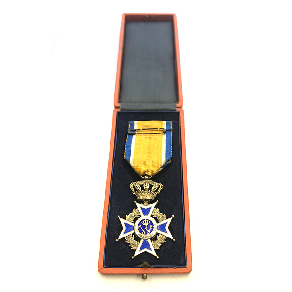 Order of Orange Nassau Officer, silver gilt early award cased 2