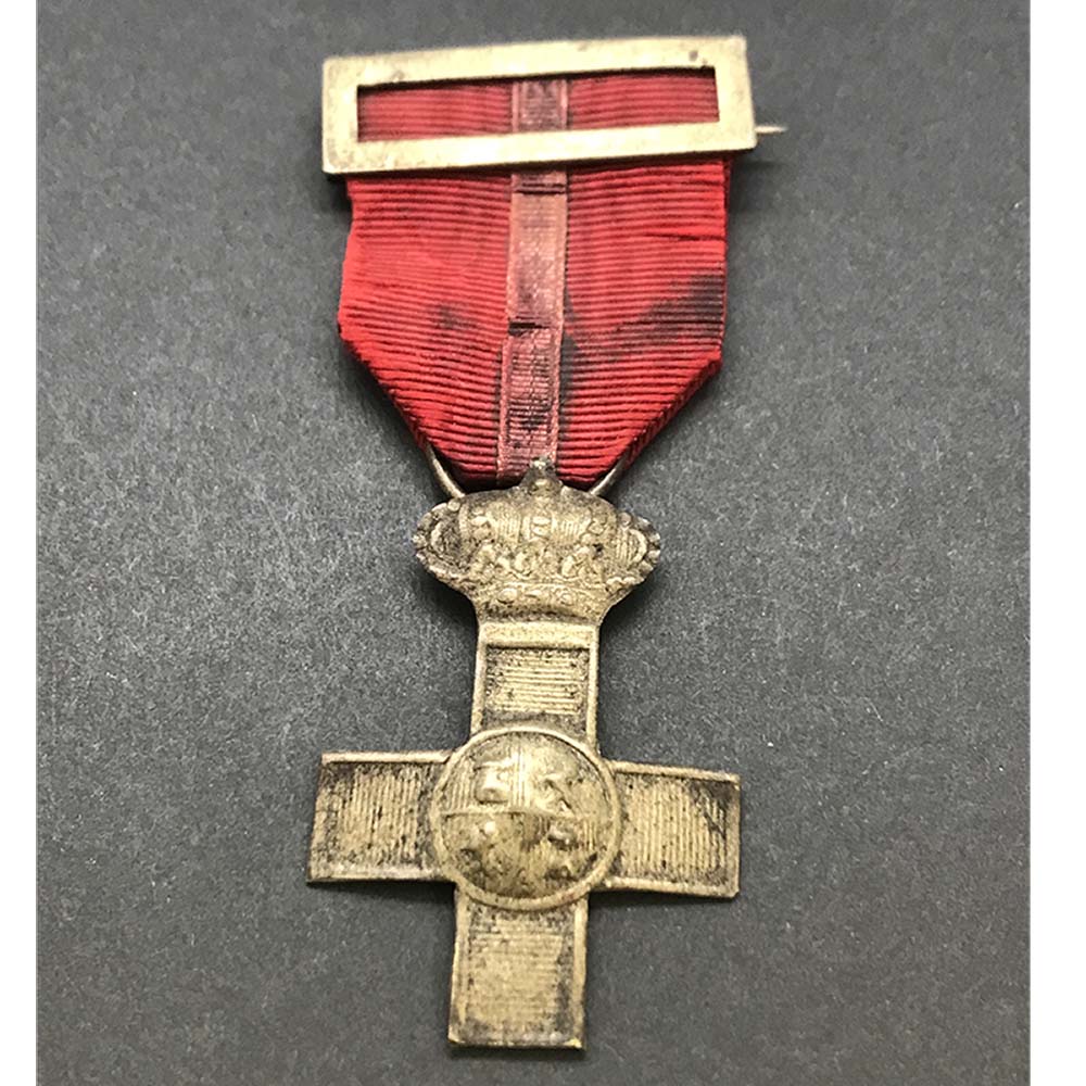 Military Merit Order breast badge Kingdom  uniface  silver cross hollow 1