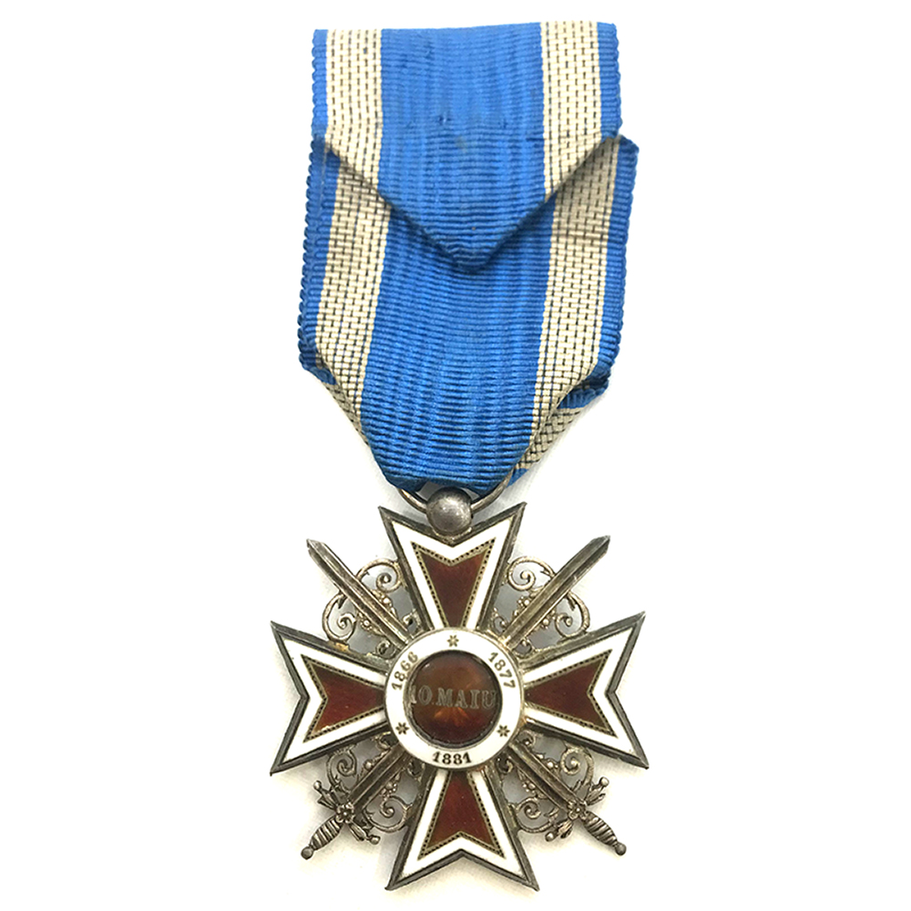 Order of the Crown 1st type Military cased 2